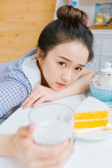 李采潭电影在线